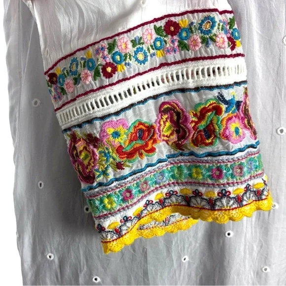 JOHNNY WAS EMBROIDERED EYELET BOHO PULLOVER TUNIC TOP - Picture 11 of 16